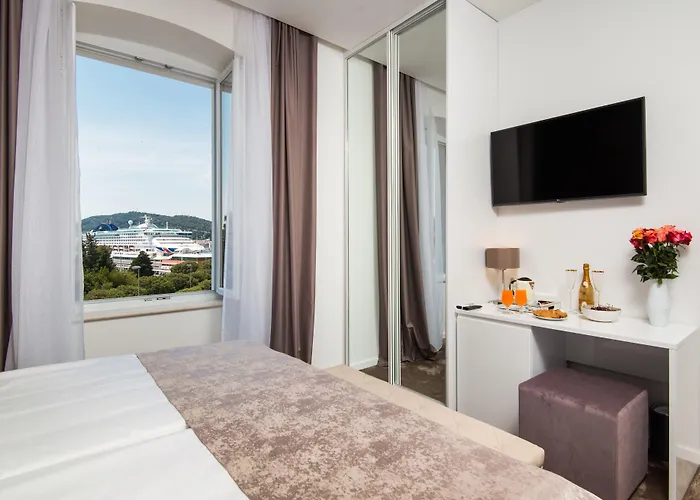 Guest house Dream Luxury 4*