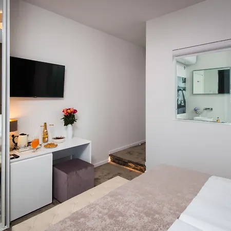 Dream Luxury Split