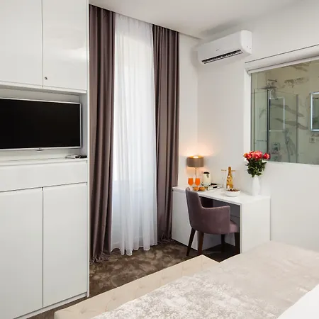 Pensión Dream Luxury Split