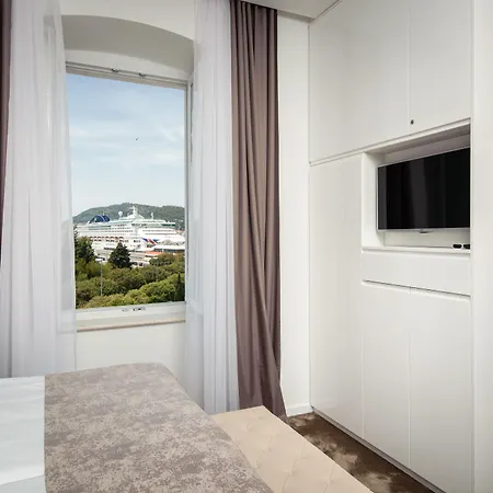 Dream Luxury 4* Split